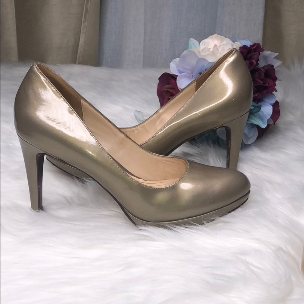 Cole Haan air Chelsea pumps